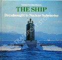 Book cover of Dreadnought to Nuclear Submarine by PRESTON, Antony